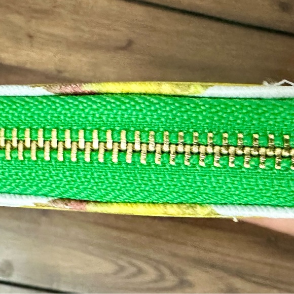 Brightly Colored Banana Print Wallet - Picture 4 of 7